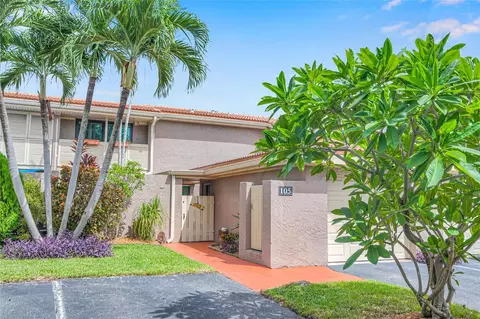 105 Bonnie Brae Way #105, Hollywood, FL 33021