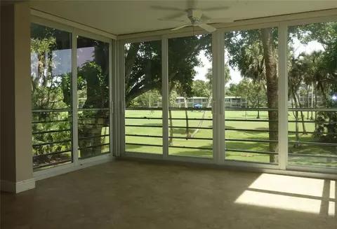 806 Cypress Grove Ln #210, Pompano Beach, FL 33069
