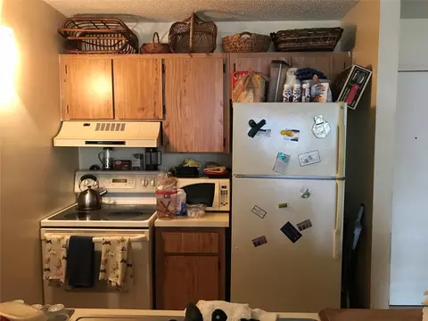 2701 Riverside Dr #410, Coral Springs, FL 33065