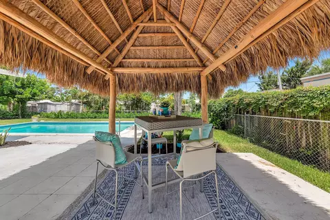 1310 NE 25th Ave, Pompano Beach, FL 33062
