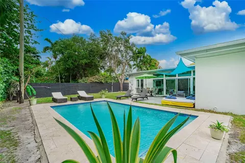 1026 NE 90, Miami, FL 33138