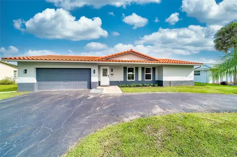 8539 NW 18th Pl, Coral Springs, FL 33071