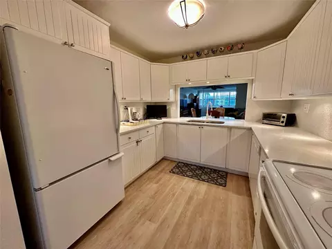 2981 N Nob #207, Sunrise, FL 33322