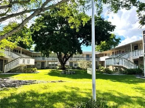 218 Farnham J #218, Deerfield Beach, FL 33442