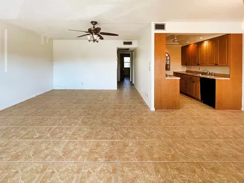 2017 Oakridge A #2017, Deerfield Beach, FL 33442