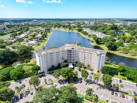 3010 N Course Dr #112, Pompano Beach, FL 33069