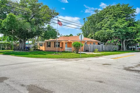 1645 NE 9th Ave, Fort Lauderdale, FL 33305