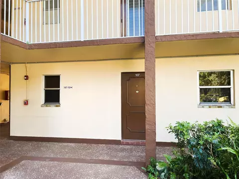 8861 Sunrise Lakes Blvd #107, Sunrise, FL 33322