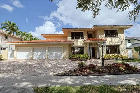 8011 NW 166th, Miami Lakes, FL 33016