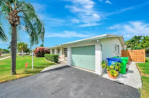 11331 NW 32nd Pl, Sunrise, FL 33323
