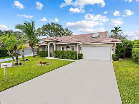 2297 N Rock Island Rd, Margate, FL 33063