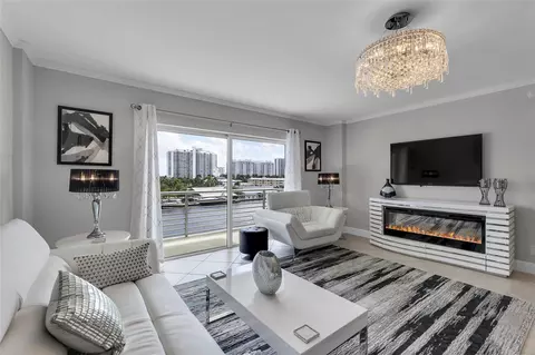 2900 NE 30th St #K-5, Fort Lauderdale, FL 33306