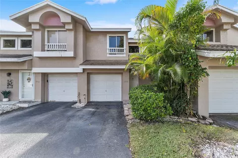 1914 Discovery Cir #1914, Deerfield Beach, FL 33442