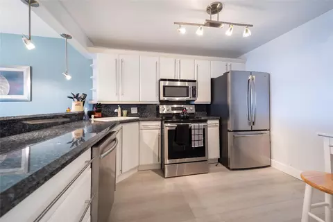 3051 N Course Dr #802, Pompano Beach, FL 33069