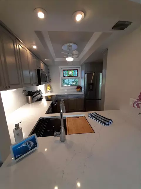 116 Royal Park Dr #3A, Oakland Park, FL 33309