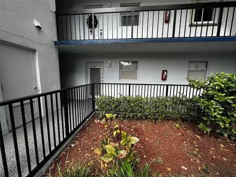 3180 Holiday Springs Blvd #5-106, Margate, FL 33063