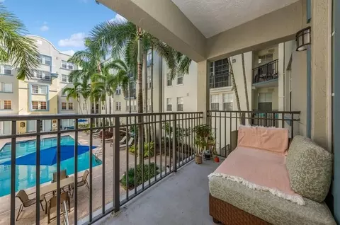 533 NE 3rd #242, Fort Lauderdale, FL 33301