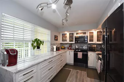 800 Cypress Grove Dr #503, Pompano Beach, FL 33069