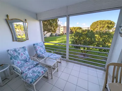 2400 NE 1st #214, Boynton Beach, FL 33435