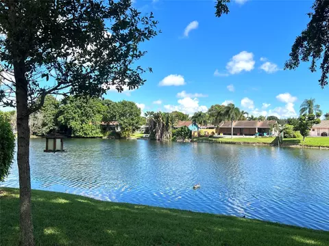 876 Banks #876, Coconut Creek, FL 33063