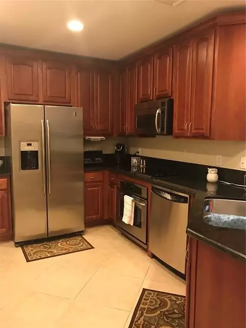 16101 Emerald Estates Dr #250, Weston, FL 33331