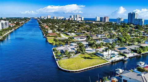 1902 Waters Edge, Lauderdale By The Sea, FL 33062