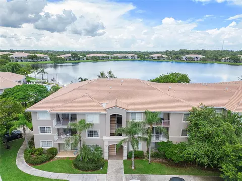 5065 Wiles #202, Coconut Creek, FL 33073