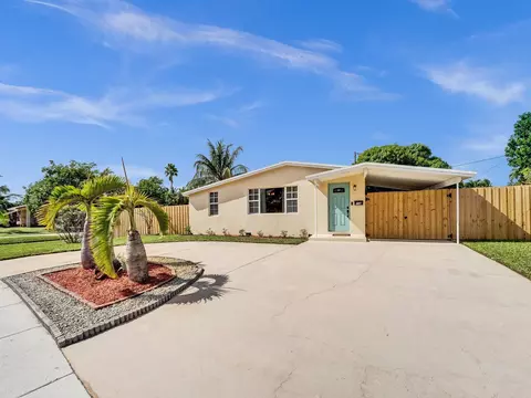 701 NE 59th Ct, Oakland Park, FL 33334