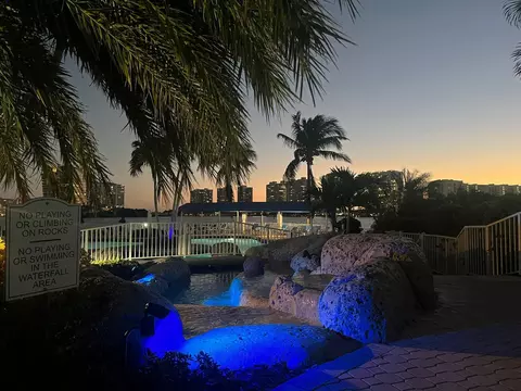 3530 Mystic Pointe Dr #711, Aventura, FL 33180