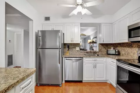 7340 Lake Circle Dr #203, Margate, FL 33063