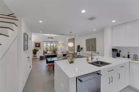1865 NE 15th Ave #1865, Fort Lauderdale, FL 33305