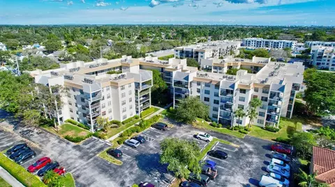 6190 Woodlands Blvd #201, Tamarac, FL 33319
