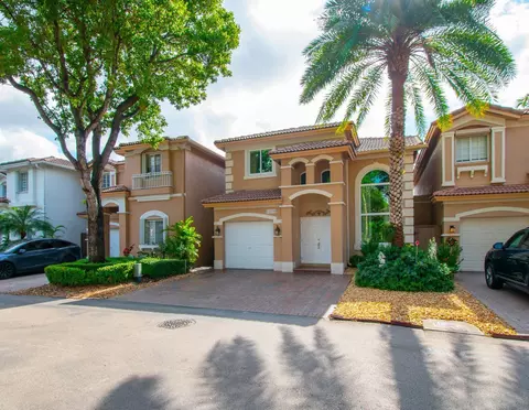11188 NW 73rd St, Doral, FL 33178