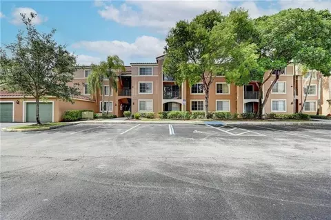 4844 N State Road 7 #2205, Coconut Creek, FL 33073