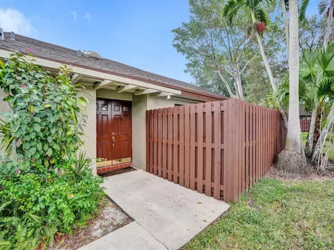 11438 Orange Blossom #11-E, Boca Raton, FL 33428