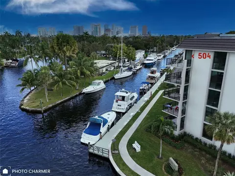 1301 River Reach Dr #504, Fort Lauderdale, FL 33315