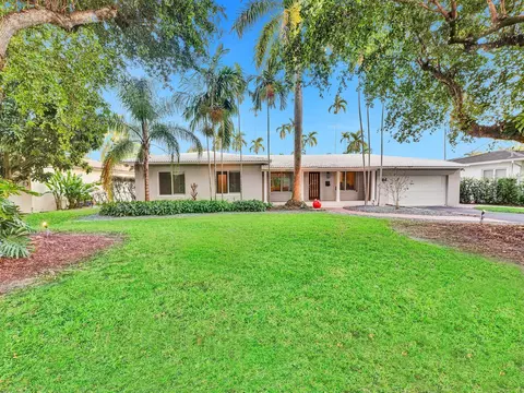 704 Jeronimo Dr, Coral Gables, FL 33146