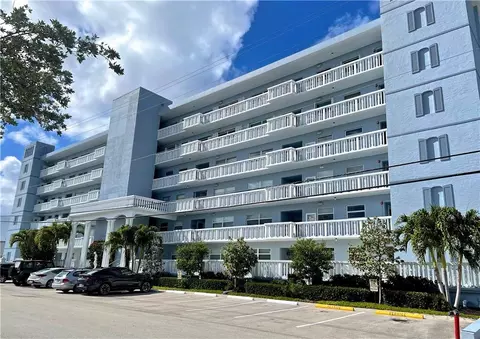 2829 NE 33rd Ct #405, Fort Lauderdale, FL 33306