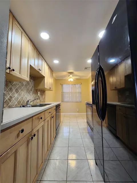 3161 NW 47th Ter #206, Lauderdale Lakes, FL 33319