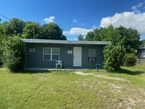 1605 13th St, Fort Pierce, FL 34950
