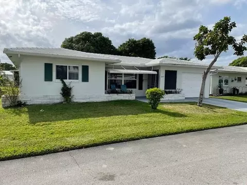 6610 NW 73rd St, Tamarac, FL 33321