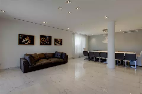 21035 NE 32nd Ave, Aventura, FL 33180