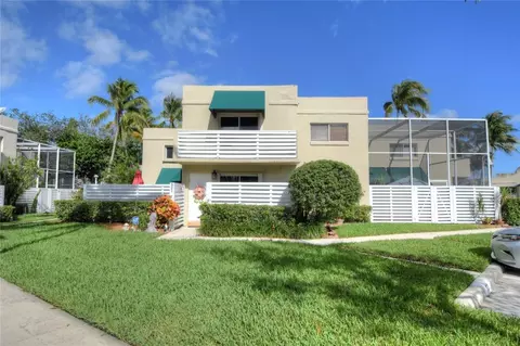 521 NW 97, Plantation, FL 33324
