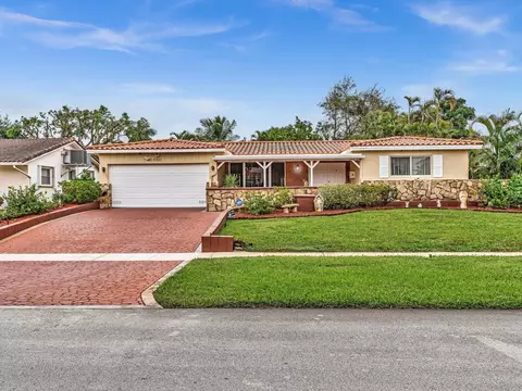 2001 N 54th, Hollywood, FL 33021