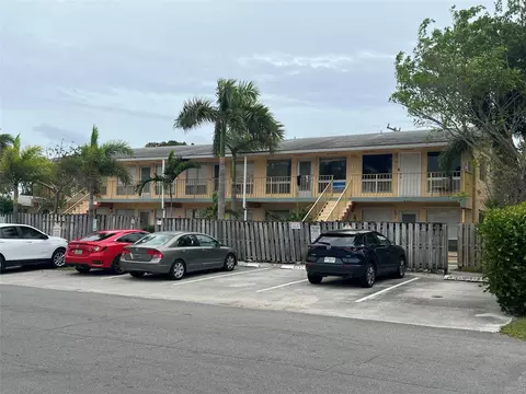 2716 NE 30th #104C, Fort Lauderdale, FL 33306