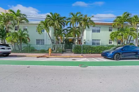 8540 Byron Ave #1E, Miami Beach, FL 33141