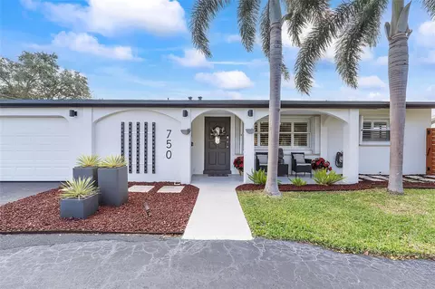750 SE 5th Ct, Pompano Beach, FL 33060