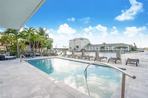 3233 NE 32nd Ave #902, Fort Lauderdale, FL 33308