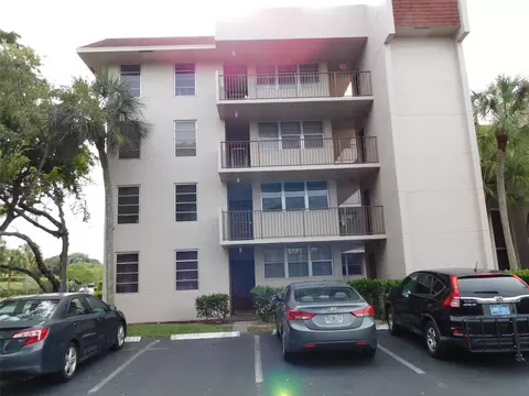 9510 Seagrape #201, Davie, FL 33324
