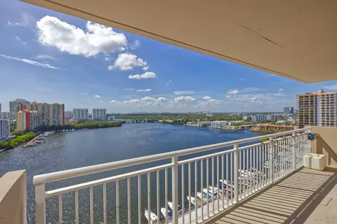 250 174th St #1720, Sunny Isles Beach, FL 33160